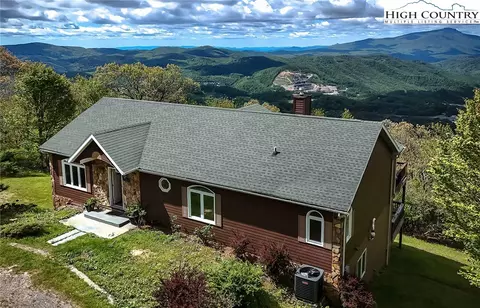 131 Shooting Star Trl, Boone, NC 28607 photo 5