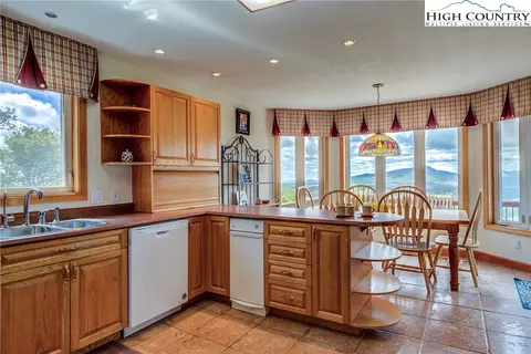 131 Shooting Star Trl, Boone, NC 28607 photo 13