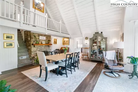 Dining - 137 Oak, Boone, NC 28607 photo 5 of 5