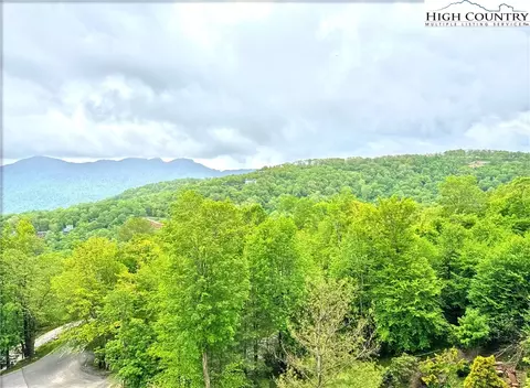 164 Ridgeline Dr #21B, Sugar Mountain, NC 28604