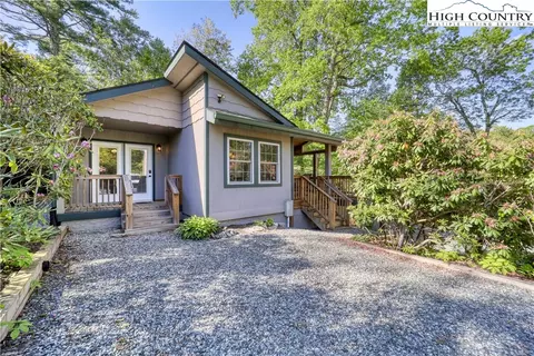 219 Black Pine Rd, Newland, NC 28657