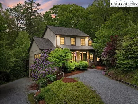 312 Heritage Ln, Blowing Rock, NC 28605