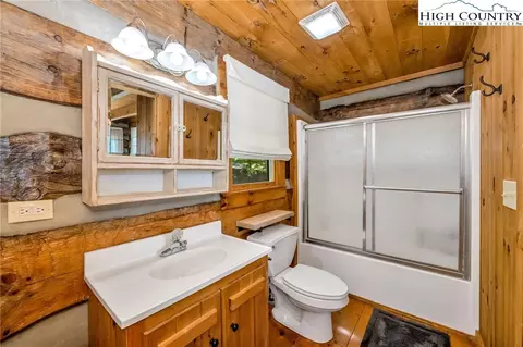 Bath - 289 Summit Dr, Todd, NC 28684 photo 1 of 3