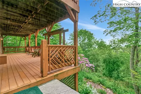 251 Skiview Rd, Seven Devils, NC 28604 photo 48