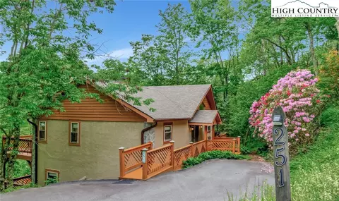251 Skiview Rd, Seven Devils, NC 28604