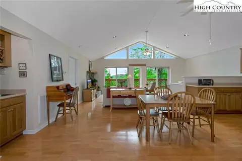 251 Skiview Rd, Seven Devils, NC 28604 photo 6