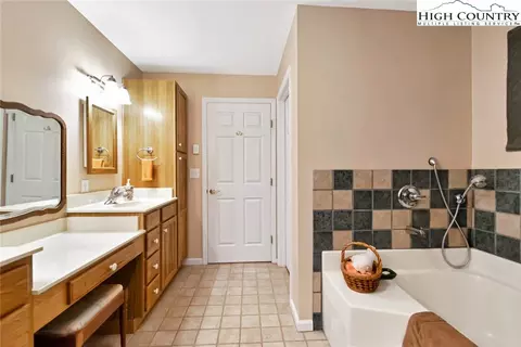 251 Skiview Rd, Seven Devils, NC 28604 photo 31