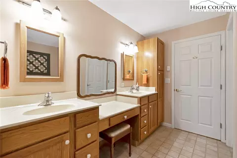 251 Skiview Rd, Seven Devils, NC 28604 photo 32