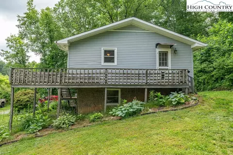 67 Bridge Ln, Newland, NC 28657