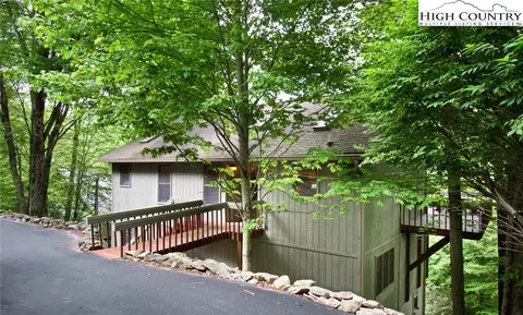 300 Overbrook Trl, Beech Mountain, NC 28604