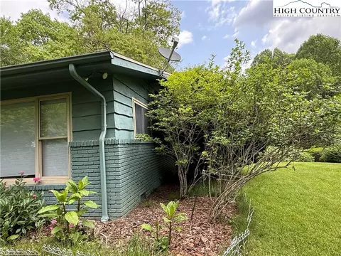 194 Abbey Rd, Boone, NC 28607 photo 5