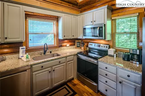 200 Riverview Rd, Boone, NC 28607 photo 29