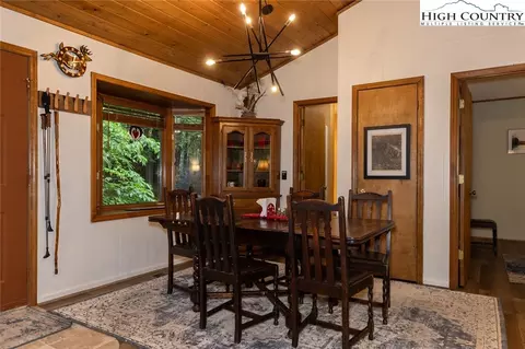 205 Birch Ln, Deep Gap, NC 28618 photo 13