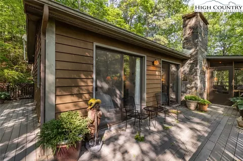 205 Birch Ln, Deep Gap, NC 28618 photo 6