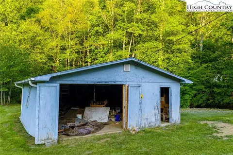 4690 Three Top Rd, Creston, NC 28615 photo 45