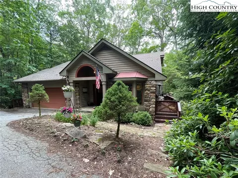 288 Puddingstone Pkwy, Banner Elk, NC 28604