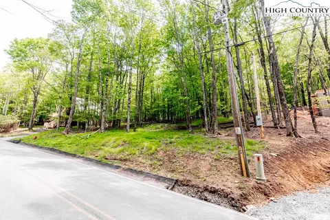 508 Charter Hills Rd, Beech Mountain, NC 28604 photo 4