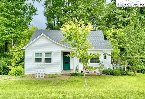 341 Eastover Cir, Lenoir, NC 28645