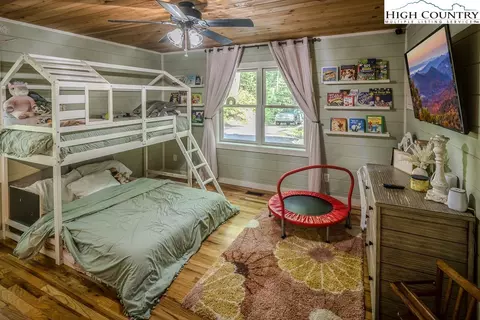 Bedroom - 8012 Big Ivy, Purlear, NC 28665 photo 1 of 12