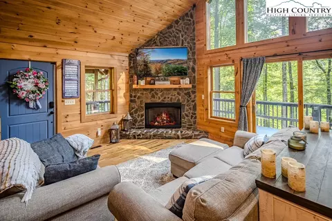 Living - 8012 Big Ivy, Purlear, NC 28665 photo 5 of 5