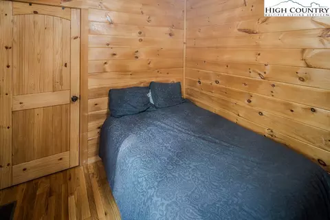 Bedroom - 8012 Big Ivy, Purlear, NC 28665 photo 3 of 12