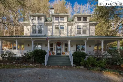 4584 4582 Nc Highway 194 S, Banner Elk, NC 28604