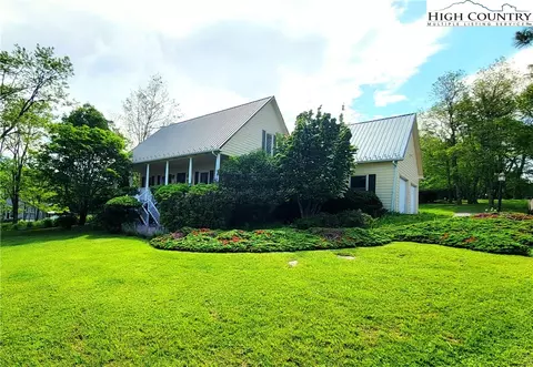 367 Center Court Dr, Boone, NC 28607