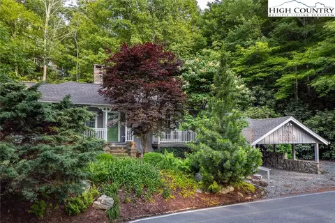119 S White Pine Dr, Blowing Rock, NC 28605