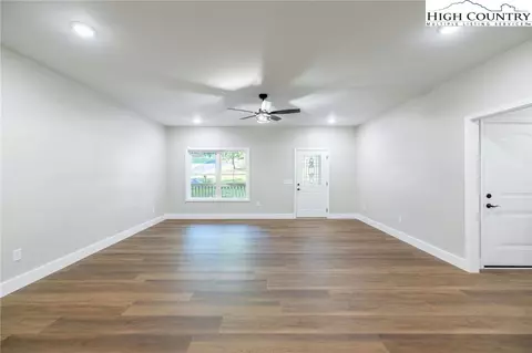 322 Laurel Ln, Jefferson, NC 28640 photo 10