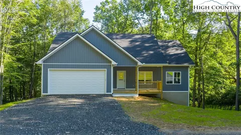 322 Laurel Ln, Jefferson, NC 28640