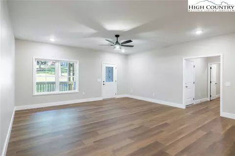 322 Laurel Ln, Jefferson, NC 28640 photo 7