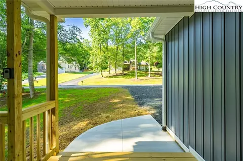 322 Laurel Ln, Jefferson, NC 28640 photo 6