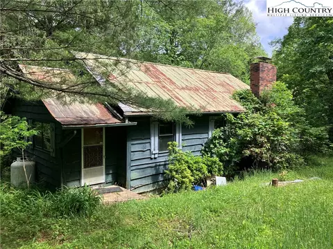 6795 Nc Hwy 183 Hwy, Jonas Ridge, NC 28641