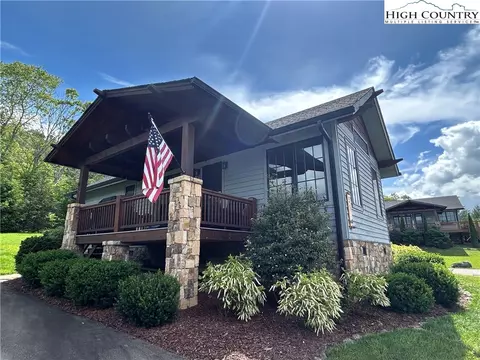 51 Valley Vw, Banner Elk, NC 28604