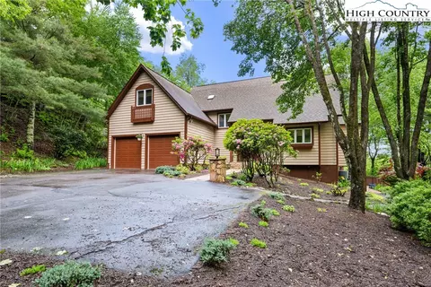 349 Belmont Dr, Boone, NC 28607 photo 2