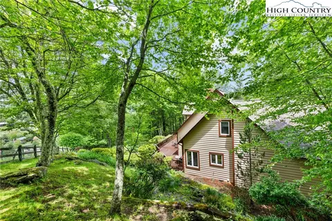 349 Belmont Dr, Boone, NC 28607 photo 6