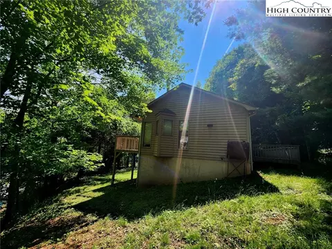 130 Stoneybrook Ct, Boone, NC 28607 photo 5