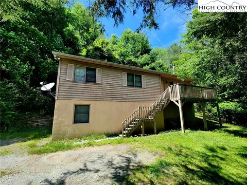 130 Stoneybrook Ct, Boone, NC 28607 photo 4