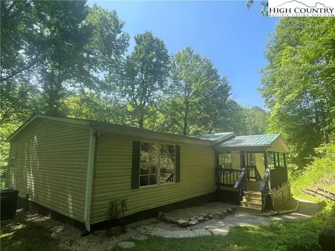 171 Will Glenn Rd, Sugar Grove, NC 28679