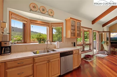 Kitchen - 101 103 Greenbriar Rd, Beech Mountain, NC 28604 photo 3 of 4