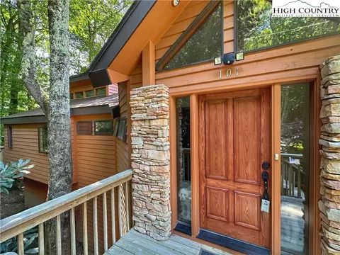 Exterior - 101 103 Greenbriar Rd, Beech Mountain, NC 28604 photo 2 of 13