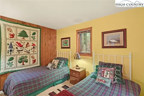 Bedroom - 101 103 Greenbriar Rd, Beech Mountain, NC 28604 photo 5 of 5