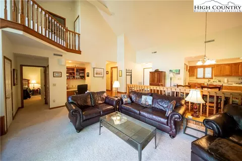 140 Manor View Ln #CASCADES 4, Blowing Rock, NC 28605