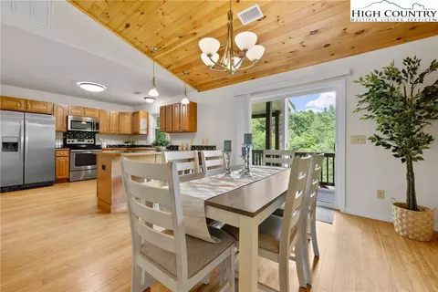 348 H Stanley Miller Rd, Deep Gap, NC 28618 photo 12