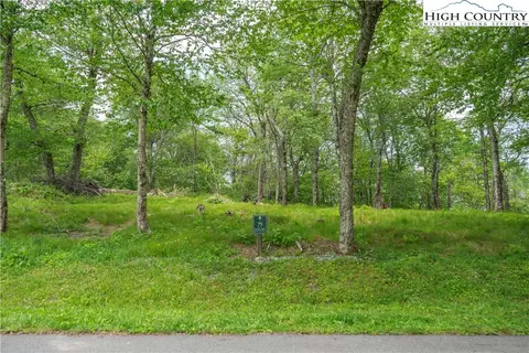 75 Green Cliffs Rd, Sugar Mountain, NC 28604 photo 8