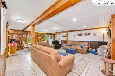 195 Trinity Ln, Jefferson, NC 28640 photo 15
