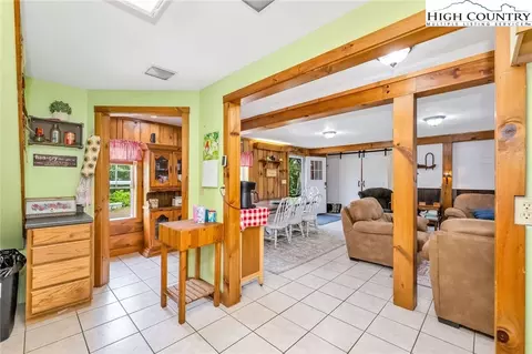 195 Trinity Ln, Jefferson, NC 28640 photo 18