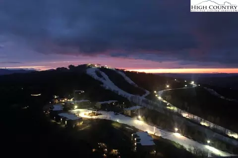 303 Sugar Top Dr #-3029, Sugar Mountain, NC 28604