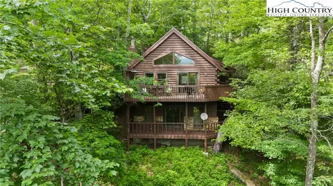 289 Grandview Dr, Seven Devils, NC 28604