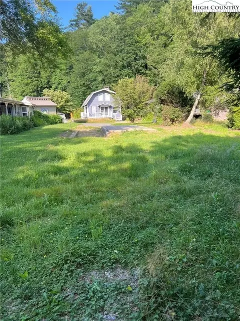 71 Meadow Loop, Newland, NC 28657 photo 8